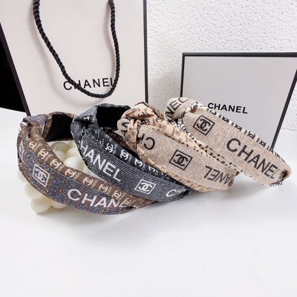 Chanel シャネル ヘアバンド 可愛い ブランド カチューシャ 女性 ヘアアクセサリー 髪飾り 滑り止め 幅広 ヘアターバン カジュアル ヘッドバンド お風呂/ヨガ/洗顔用に