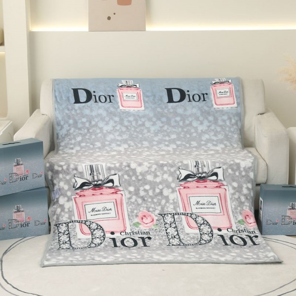 ブランド DIOR ブランケット ルイヴィトンエアコン毛布 夏用 オールシーズン 抗菌消臭 吸水速乾 タオルケット 通気性 軽量 保温性 肌掛け布団 柔らかい肌触り 制電加工 低摩擦性 薄手 掛け毛布 春夏秋冬 四季適用 静電気防止 低ホルムアルデヒド 耐久性 洗える