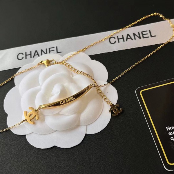 Chanel ブランド スマイル ネックレス レディース シャネル 人気 ネックレス ペンダント 金属アレルギー対応 シンプル ネックレス 最高級のキュービックジルコニア 記念日 プレゼント