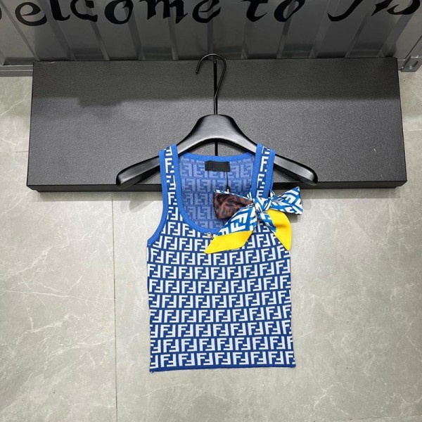 ブランド Fendi フェンディ tシャツ タンクトップ レディース トップス ニット ノースリーブ ショート丈 へそ出し重ね着 ブラ紐隠し 夏 キャミソール Tシャツ 薄手 カットソー キャミソール ボタン 付き FF柄