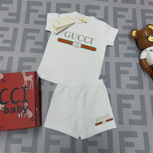 Gucci グッチ 子供服 男の子 セットアップ 夏服 半袖 Tシャツ ハイブランド キッズ服 ハーフパンツ 上下セット 子供 ジャージ 上下セット ガールズ カジュアル 韓国 お洒落  半袖スウェット セットアップ キッズ 出産祝い 子供の日プレゼント