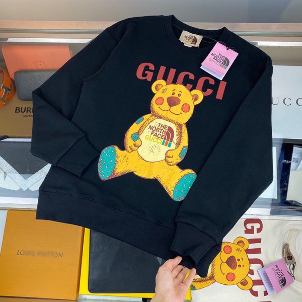 Gucci グッチ ブランドパーカー 子供服 トップス キッズ 裏起毛 裏ボア 長袖スウェット 子供服 プルオーバー 厚手 暖かい 防寒服 インナー ゆったり 女の子 男の子 通学 通園 黒 白 100 110 120 130 140 150 160