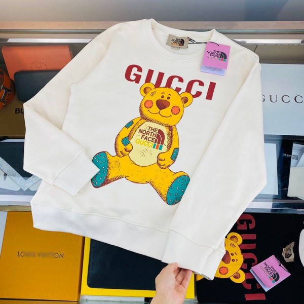 Gucci グッチ ブランドパーカー 子供服 トップス キッズ 裏起毛 裏ボア 長袖スウェット 子供服 プルオーバー 厚手 暖かい 防寒服 インナー ゆったり 女の子 男の子 通学 通園 黒 白 100 110 120 130 140 150 160