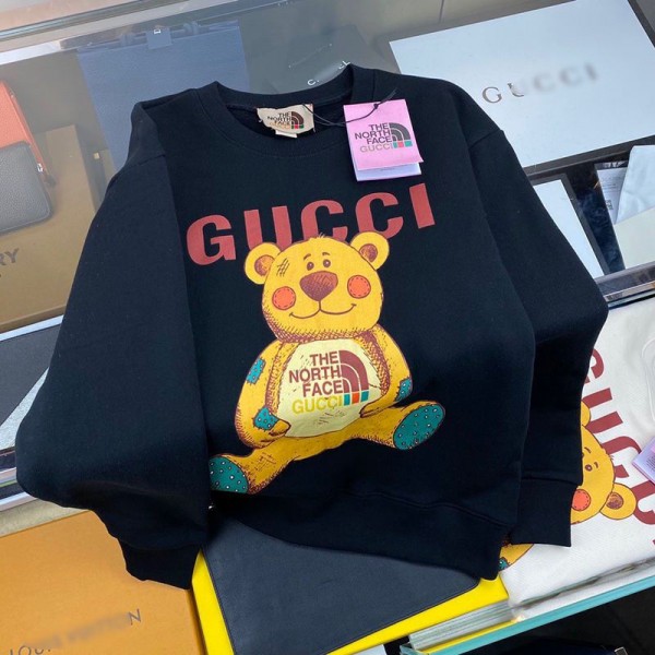 Gucci グッチ ブランドパーカー 子供服 トップス キッズ 裏起毛 裏ボア 長袖スウェット 子供服 プルオーバー 厚手 暖かい 防寒服 インナー ゆったり 女の子 男の子 通学 通園 黒 白 100 110 120 130 140 150 160