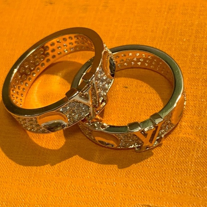 ルイヴィトンブランド指輪 リング お洒落 キラキラ 精緻 リング レディース向け 上品 高級感 人気 指輪 アクセサリー