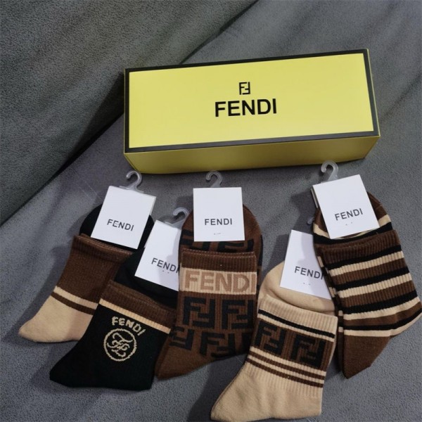 Fendi フェンディハイブランド ソックス 綿製レディース向け 靴下 かわいいブランドくつした 5足セット 大人気ブランドソックス 男女兼用 ファッション