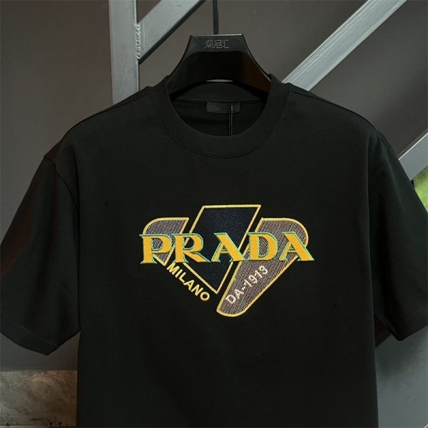 Prada プラダハイブランドtシャツ偽物レディースメンズブランドtシャツ上着カジュアル韓国 パチモン tシャツTシャツカットソーペアカップル