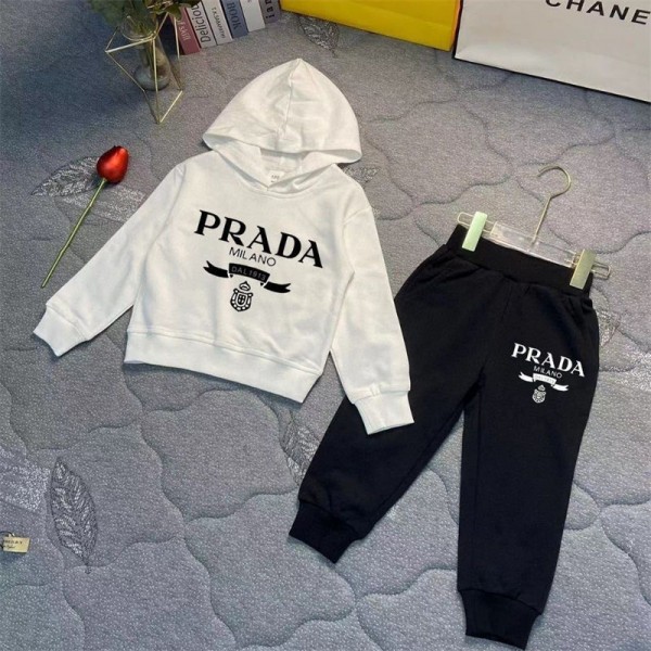 Prada プラダ スウェット ハイブランドスポーツウェア 子供服 裏起毛 ジャージ 2点セット 運動着 秋冬トップス ズボン 普段着 部屋着 ルームウェア ガールズ 韓国風 おしゃれ カジュアル スウェット 100 - 160cm