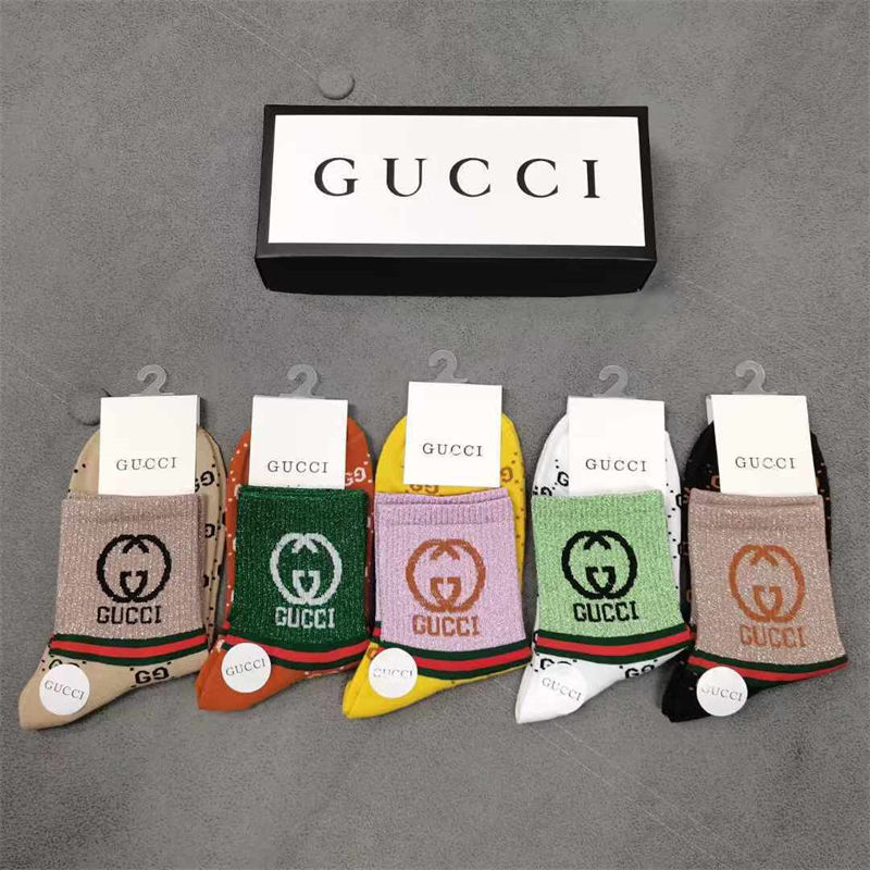 Gucci ソックス 女の子好き